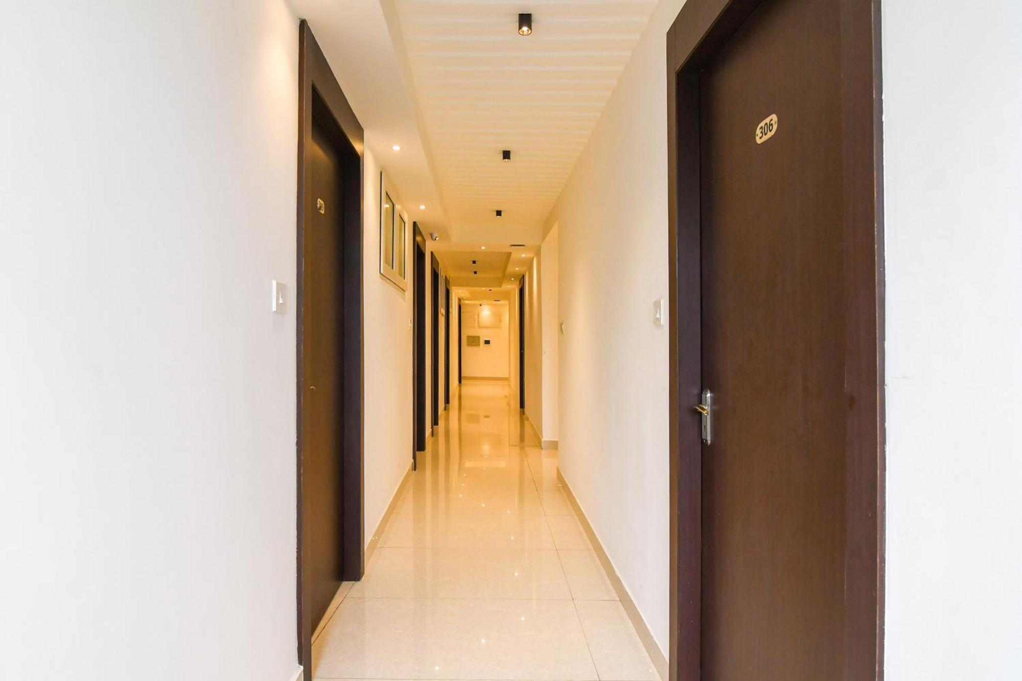 Super Hotel O Eminent Hotel Calcutta Buitenkant foto